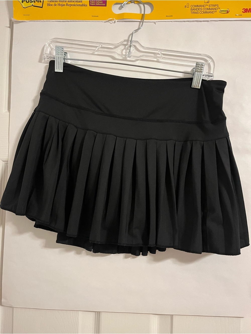 Gold Hinge Pleated Tennis Skort - Black